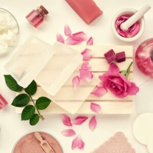 Por que Investir em Cosméticos Artesanais? Veja os Principais Motivos